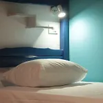 Bed Station & Bar שקודר