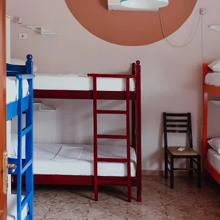 Ostello Bed Station & Bar Shkodër