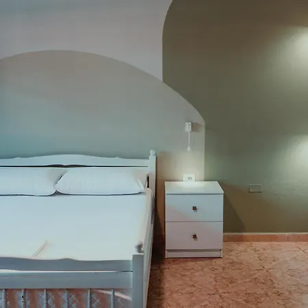 Bed Station & Bar