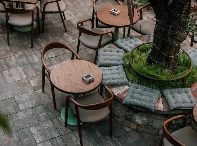 Bed Station & Bar Hostel Shkodër