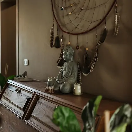 Bed Station & Bar بيت شباب