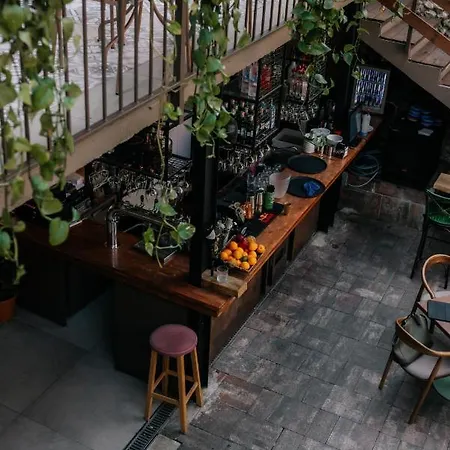 Bed Station & Bar Shkodra