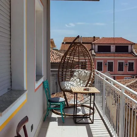 Bed Station & Bar Σκόδρα