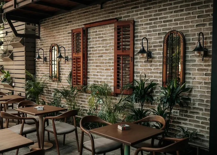 Bed Station & Bar Hostel