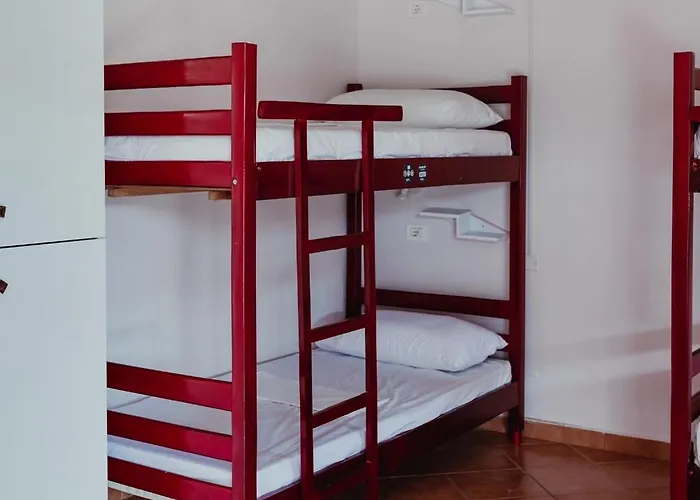Hostel Bed Station & Bar Shkodra